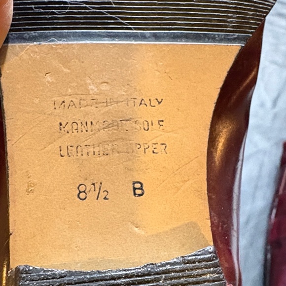 Source Unknown Deep Red Heeled Boots - Picture 7 of 9